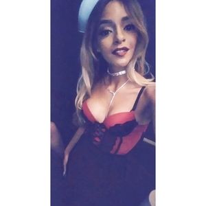 Meet your Posher, Claribel